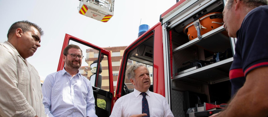 Presentación de los nuevos camiones de bomberos de la Diputación de Córdoba