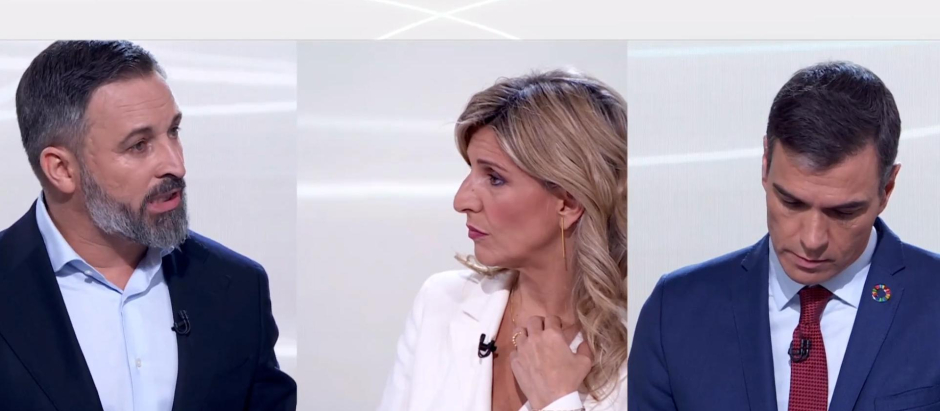 Génova cree que el PP «ha salido ganando», mientras Sánchez, Abascal y Díaz salen «satisfechos» del debate a tres