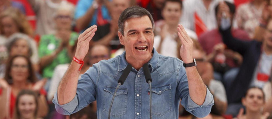 El candidato a la presidencia del Gobierno, Pedro Sánchez, durante el mitin de cierre de campaña