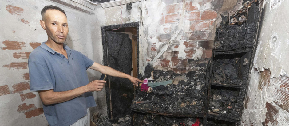 Acid Boufera, vecino de la casa contigua a la incendiada en Lorca