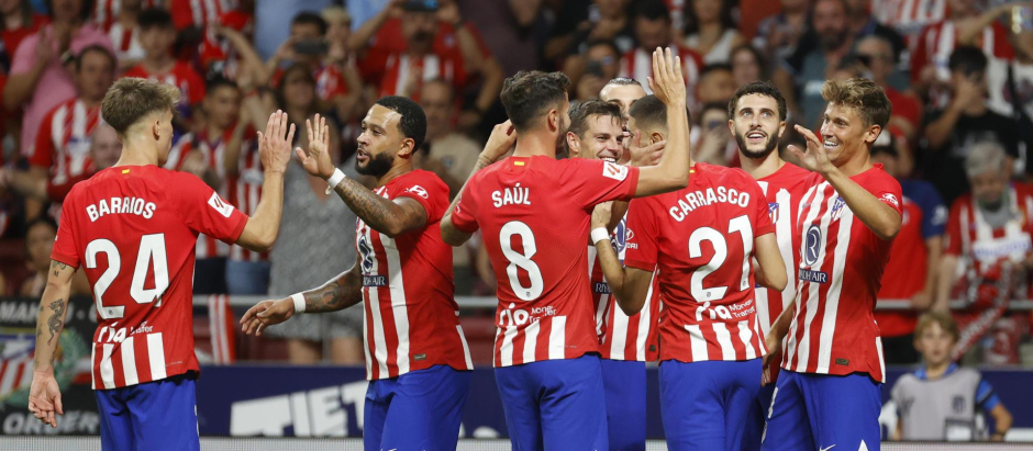 Los jugadores del Atlético de Madrid celebran su victoria ante el Granada