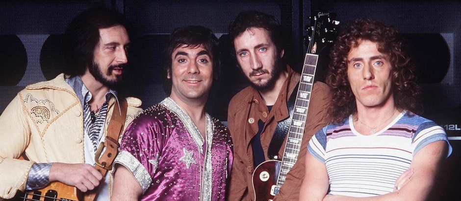 Keith Moon, en el centro (de morado) junto a sus compañeros de The Who