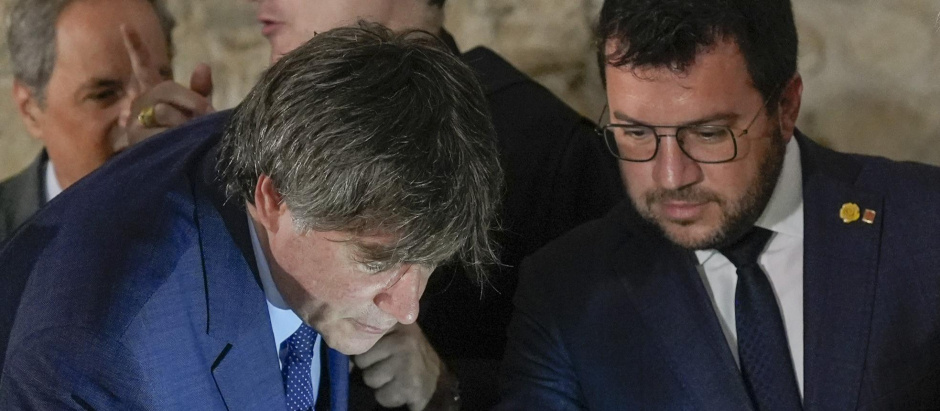 Carles Puigdemont (Junts) y Pere Aragonès (ERC), este lunes, en Francia