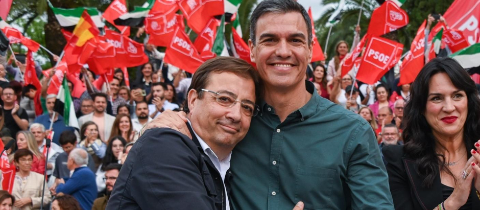 Pedro Sánchez y Guillermo Fernández Vara, en una imagen de archivo