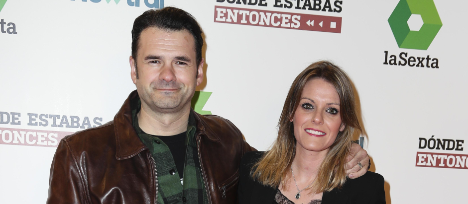 Iñaki López y Andrea Ropero son increpado en Bilbao