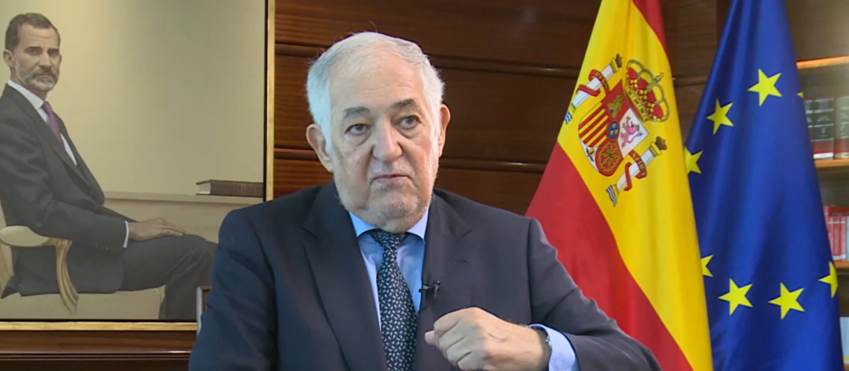 El presidente del TC, Cándido Conde-Pumpido, en una entrevista en RTVE