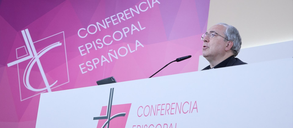 El secretario general de la Conferencia Episcopal Española (CEE), Francisco César García Magán