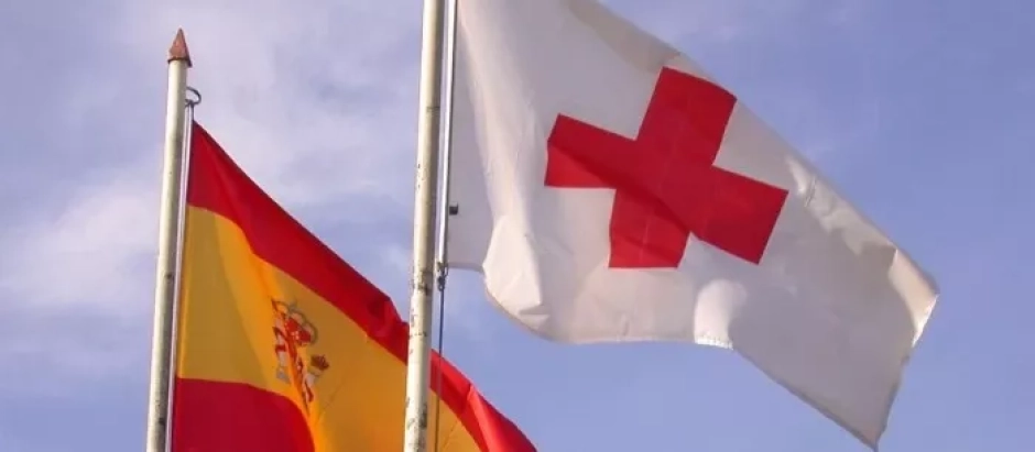 Banderas de España y de la Cruz Roja