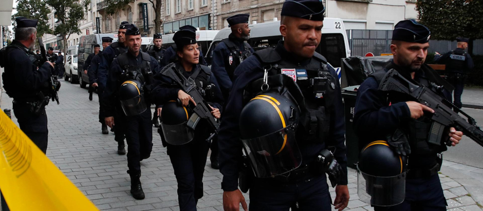 La policía de moviliza en Francia en un máximo estado de alerta por amenaza terrorista