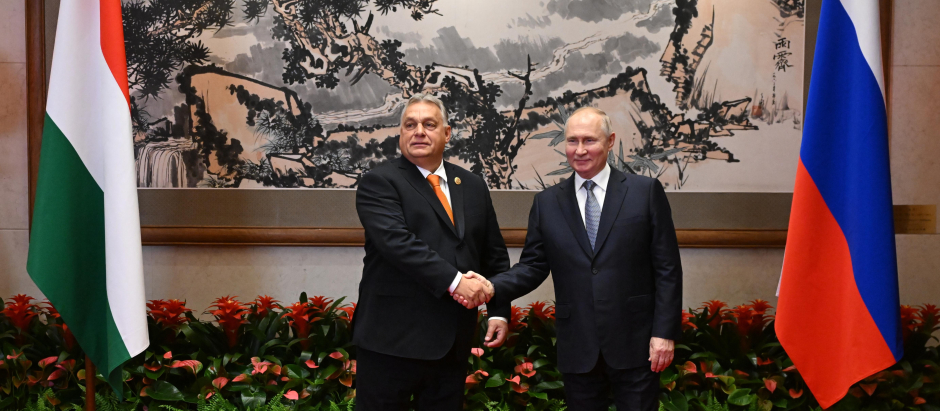 Viktor Orbán y Vladimir Putin en China