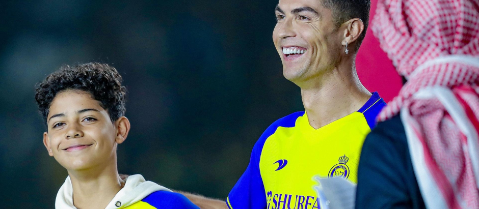 El hijo de Cristiano Ronaldo ficha por el Al Nassr, equipo en el que juega su padre