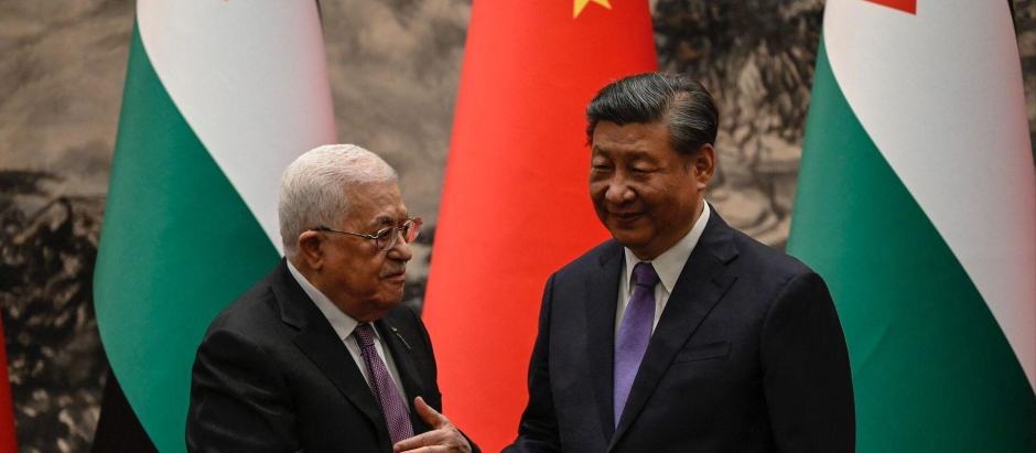 Xi Jinping recibe en Pekín al presidente de la Autoridad Palestina Mahmud Abbas en Pekín (Junio 2023)