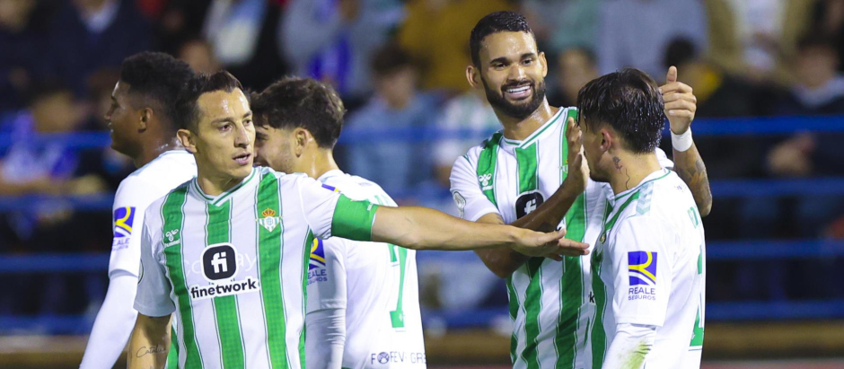 El Real Betis le endosó un 1-12 al Hernán Cortés en la primera ronda de Copa del Rey