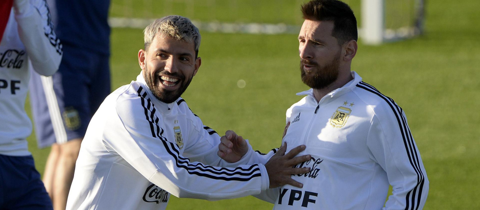 Leo Messi se une a los eSports en un equipo junto a su amigo el Kun Agüero