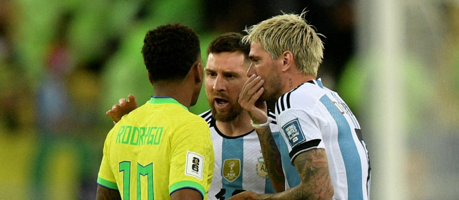 La tangana entre Rodrygo, Messi y De Paul