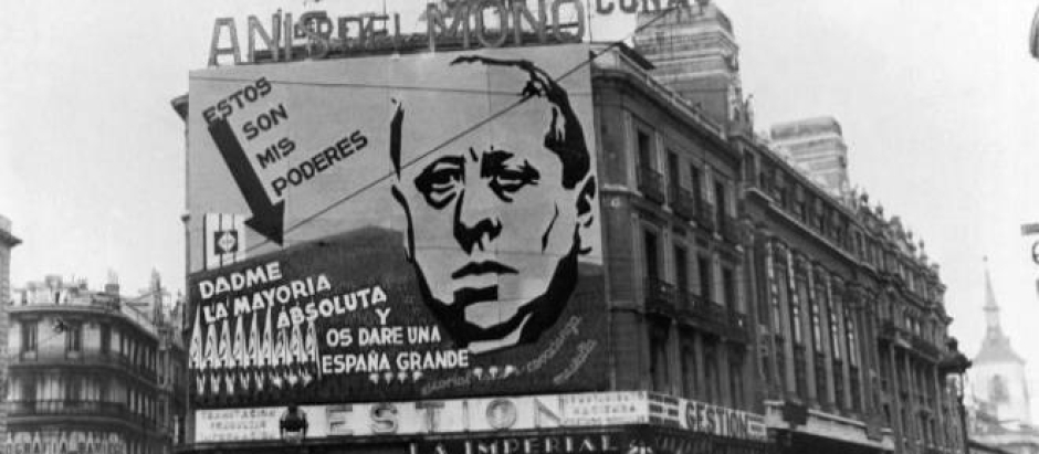 Un cartel de la CEDA, en vísperas de las elecciones de 1936