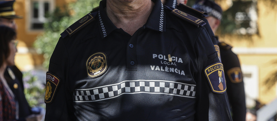 Un agente de la Policía Local de Valencia, el pasado mes de octubre