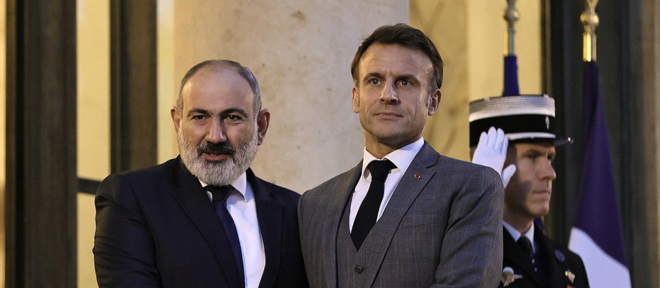 El presidente de Francia, Emmanuel Macron, y el primer ministro armenio, Nikol Pashinián