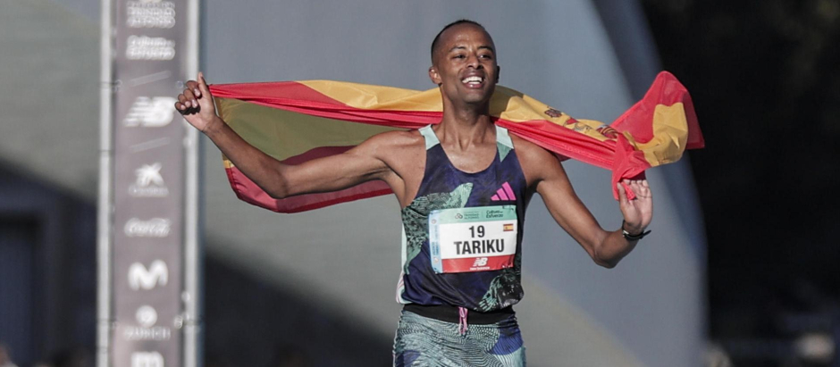 Tariku Novales ha conseguido batir el récord de España de maratón
