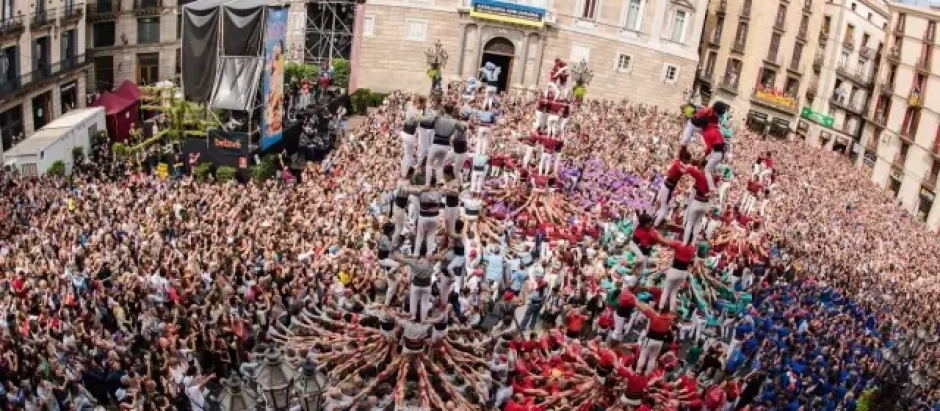 Castellers en las fiestas de Barcelona