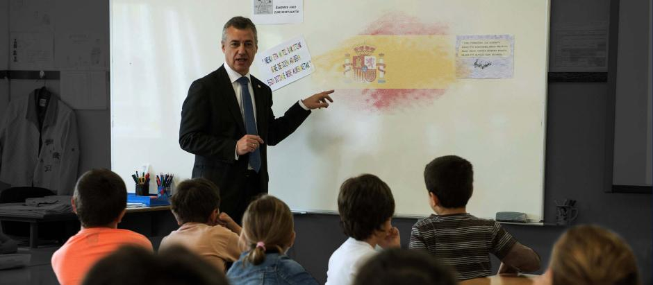 El PNV ha procedido al borrado del español en las aulas, pero el euskera sigue sin ser dominado