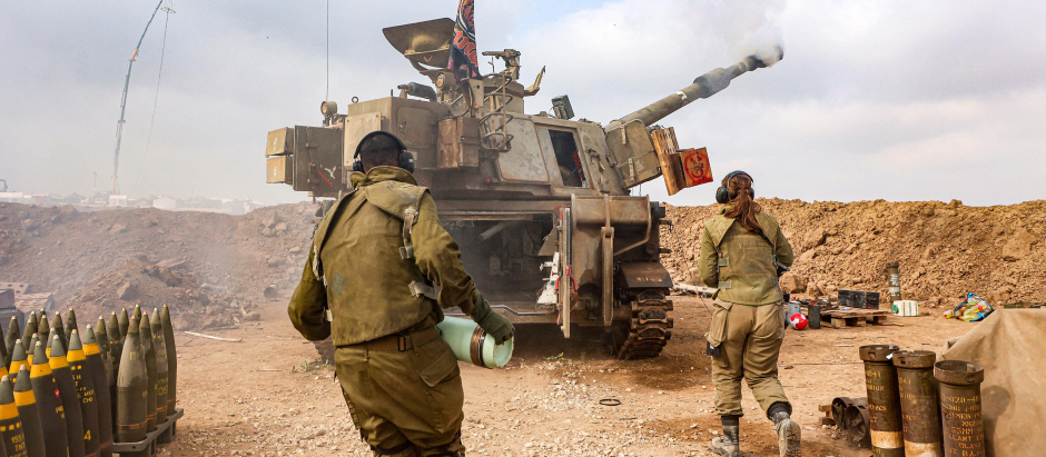 Unidad de artillería israelí cerca de la frontera con la Franja de Gaza
