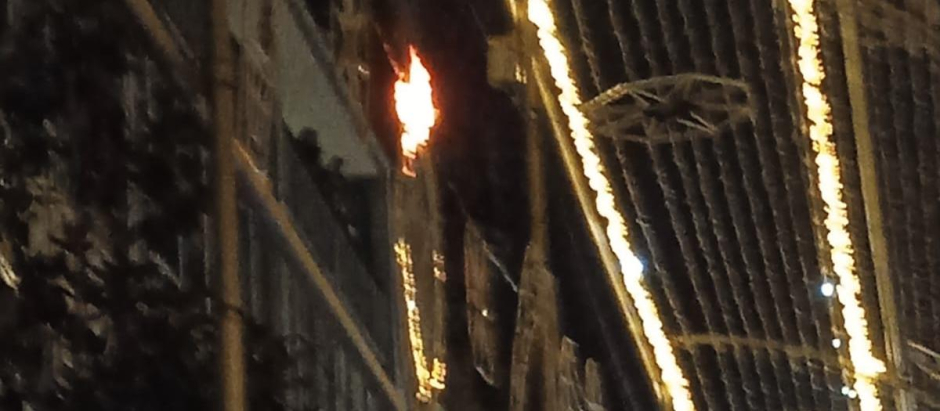 Pequeño incendio en la calle José Cruz Conde