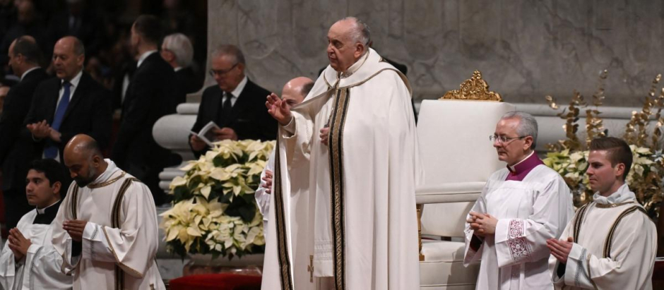El Papa Francisco, durante la Misa del Gallo