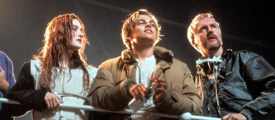 Kate Winslet, Leonardo DiCaprio y James Cameron en el set de Titanic