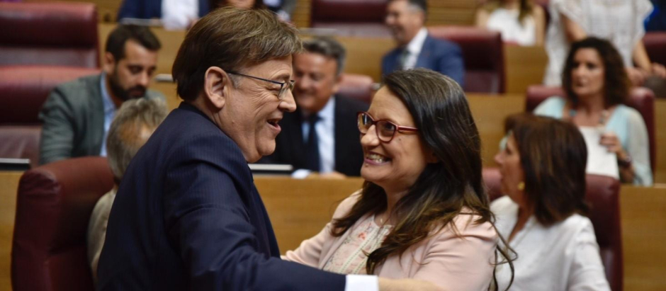 Ximo Puig y Mónica Oltra, en las Cortes Valencianas durante toma de posesión del socialista en 2019