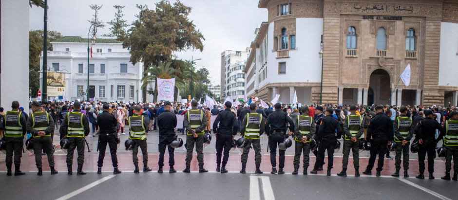 Presencia policial en una manifestación de profesores en Marruecos