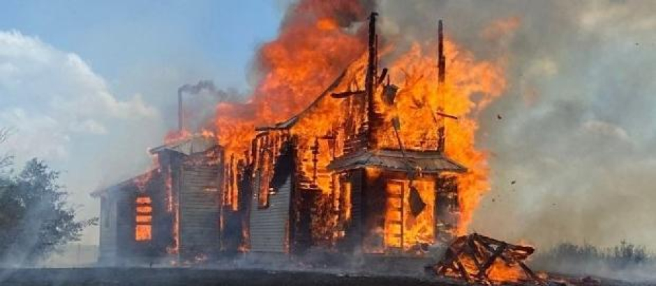 Una iglesia quemada en la provincia Saskatchewan