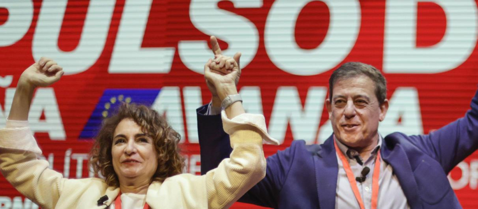 La vicepresidenta del Gobierno, María Jesús Montero y el candidato socialista en Galicia, José Ramón Gómez Besteiro