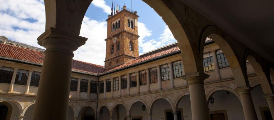 Edificio histórico de la Universidad de Oviedo