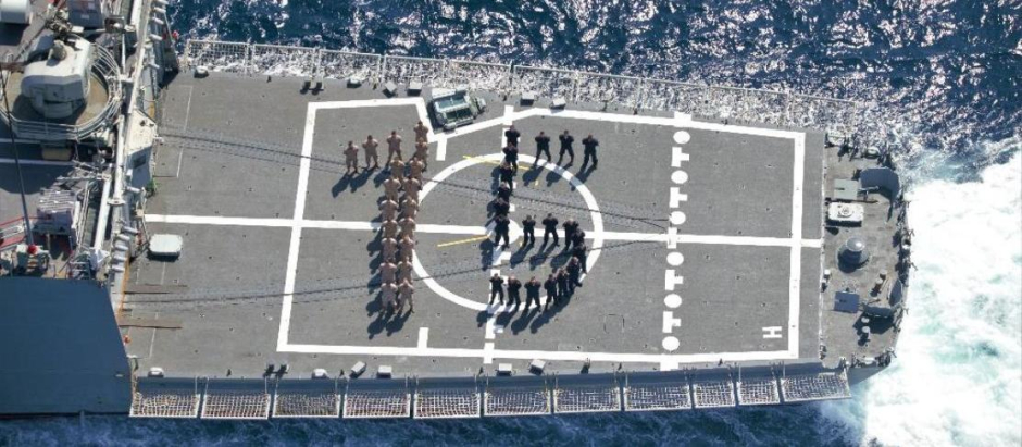 Conmemoración en la fragata Victoria del 15 aniversario de la Operación Atalanta