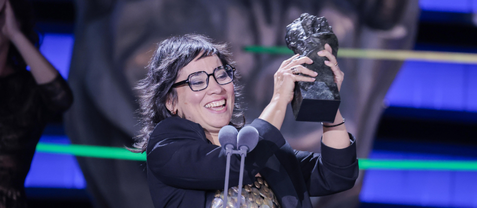 Claudia Pinto recibe el Goya a mejor dirección documental por Mientras seas tú