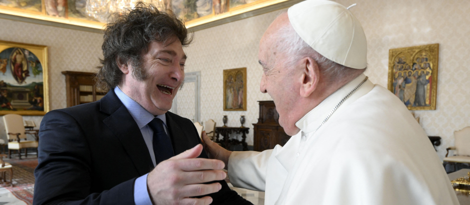 El Papa Francisco ha recibido este lunes a Milei en el Vaticano