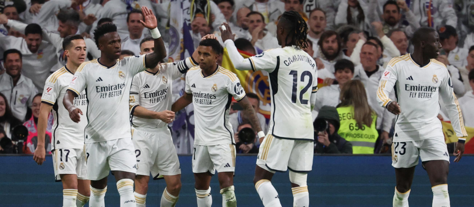 Los jugadores del Real Madrid en la celebración de un gol