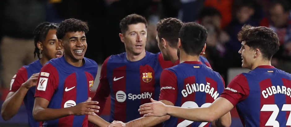 Los jugadores del Barcelona, en la celebración de un gol