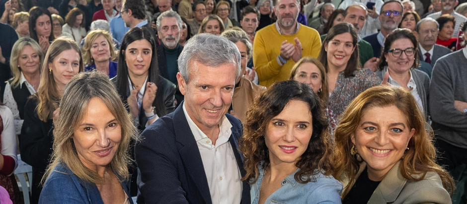 El candidato Alfonso Rueda con la presidenta madrileña, Isabel Díaz Ayuso