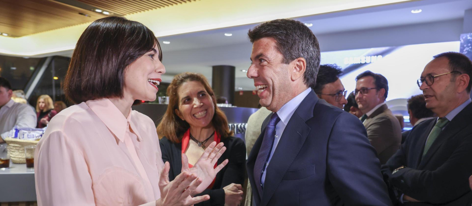 La ministra de Universidades, Diana Morant, y el presidente de la Generalitat Valenciana, Carlos Mazón