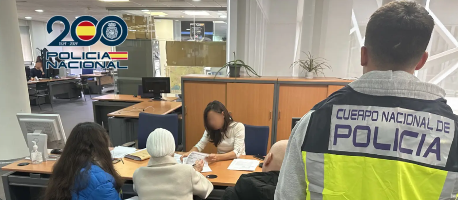 La Policía Nacional ha detenido a siete personas por falsificar documentos para obtener la residencia temporal en España