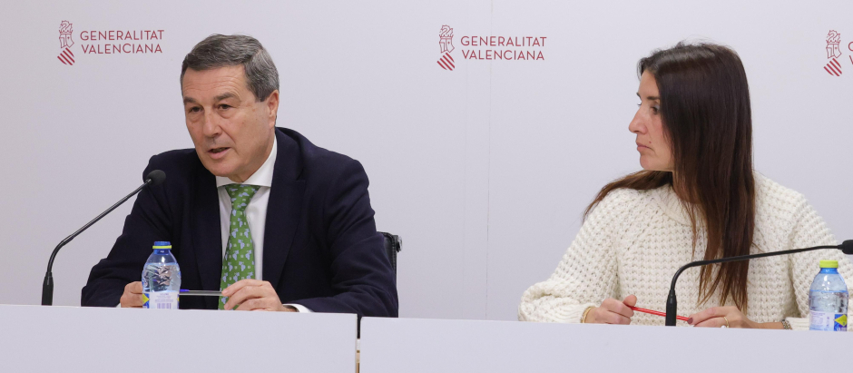 El consejero de Sanidad, Marciano Gómez, junto a la portavoz del Gobierno valenciano, Ruth Merino