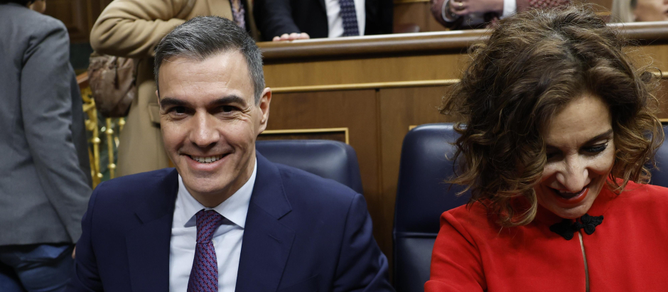 Pedro Sánchez y María Jesús Montero el pasado miércoles en el Congreso