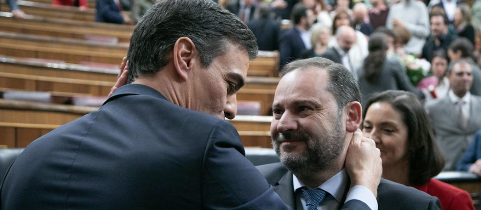 Sánchez y Ábalos en la investidura de éste en enero de 2020 en el Congreso