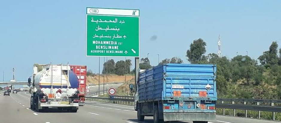 Dos camiones en una autopista de Marruecos