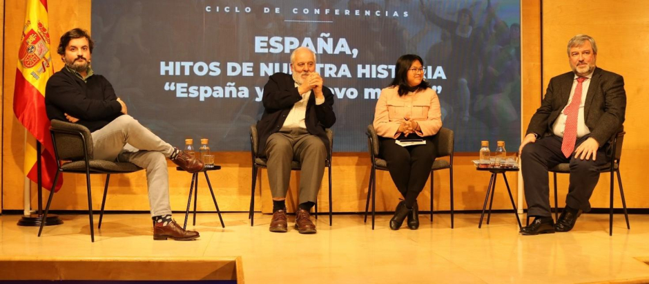 Javier Rubio Donzé, José Luis López Linares, Sarah Jane Durwin y Javier Saenz del Castillo