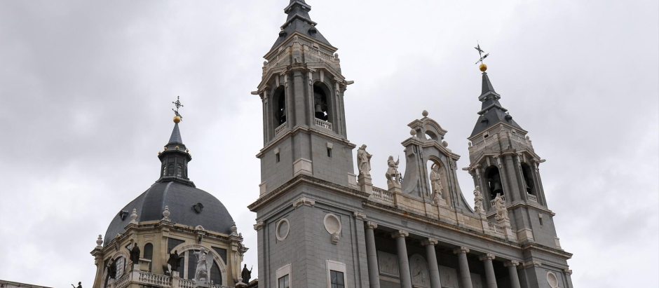 Fachada de la Catedral de la Almudena