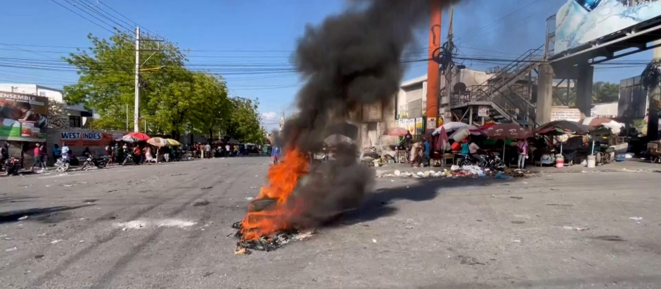 Las manifestaciones aumentan en Haití para renuncia de Henry