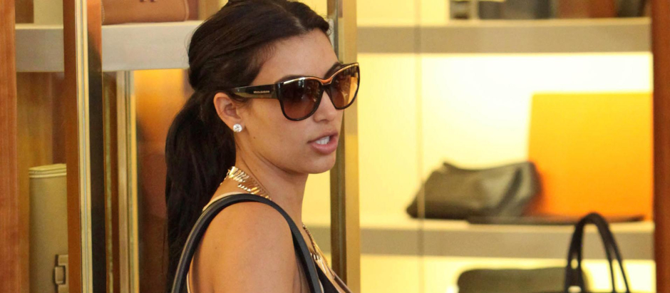 Kim Kardashian shopping at Hermes Birkin store in Beverly Hills.  
May 5, 2011
Beverly Hills, California